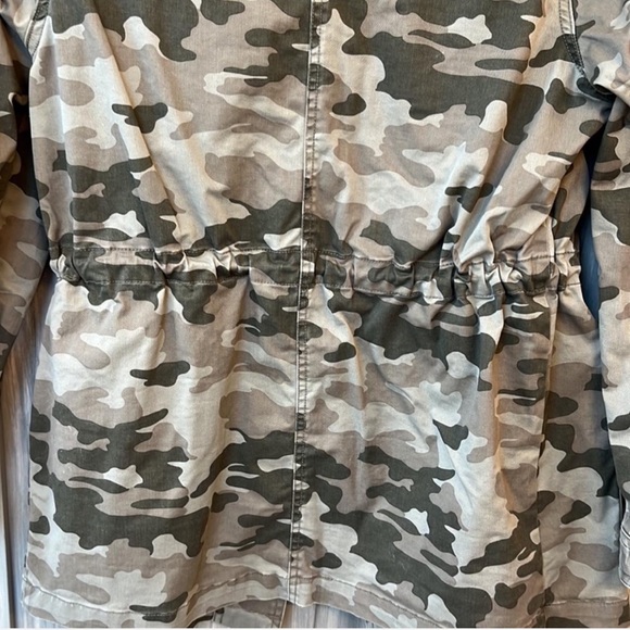 Camo Utility Jacket - Picture 5 of 5